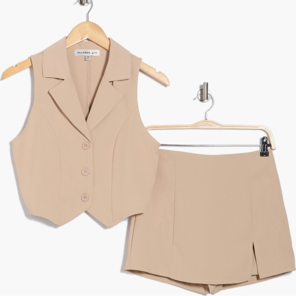 MADDEN GIRL 2-Piece Notch Collar Vest
& Skort Set - Picture 3 of 3
